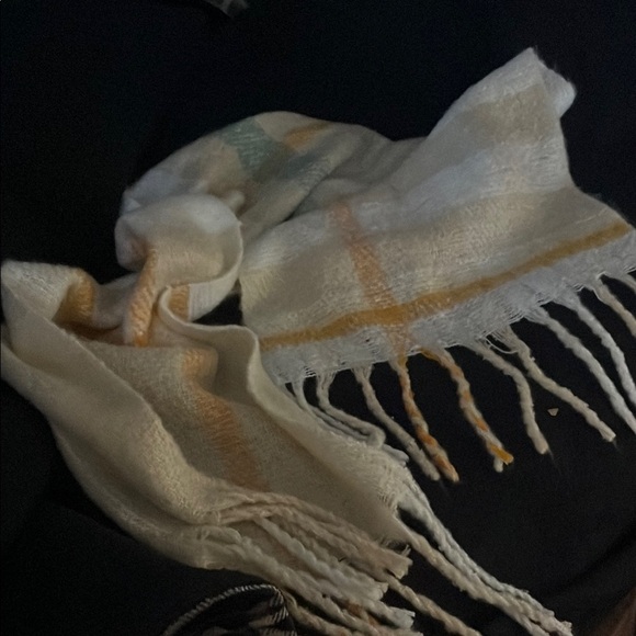 LC Lauren Conrad Soft Cream and Orange Plaid Scarf - Picture 4 of 4